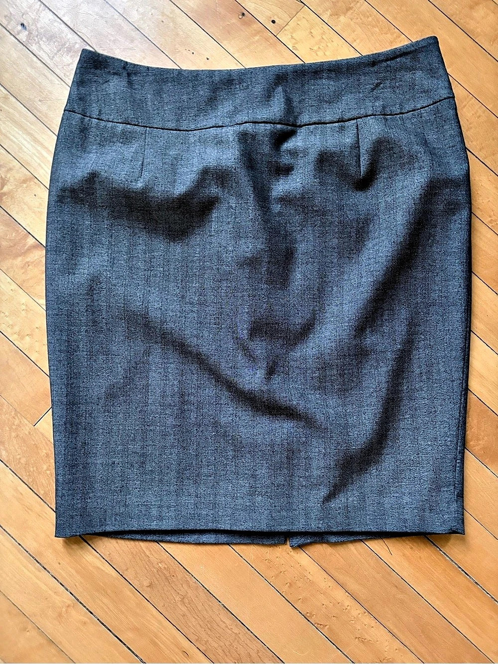 Merona Pencil Skirt Gray Size 16 Like New